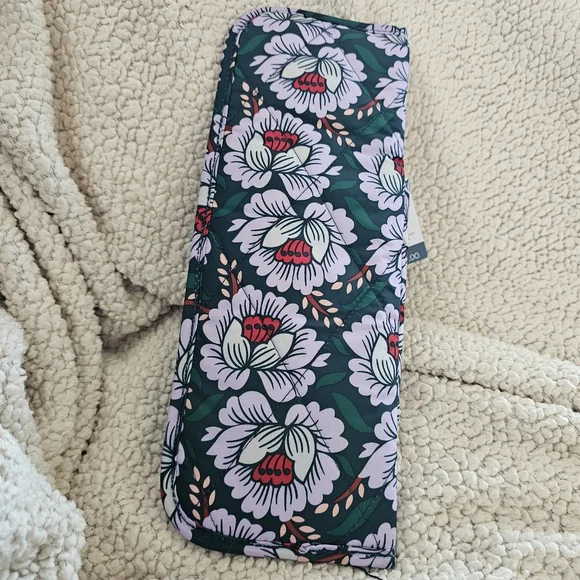 Vera Bradley Purple And Green Curling & Flat Iron Cover in ultralight - Picture 2 of 5